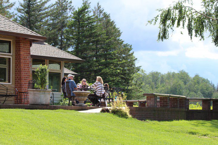 003-Terrace-meeting-lawn-732x488 003-Terrace-meeting-lawn-732x488